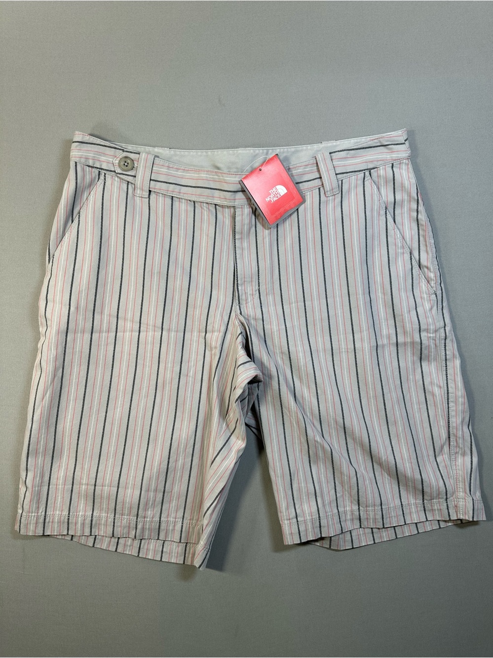 NWT The North Face Mendocino Stripe Shorts, Tungsten Gray - Womens 14 Regular